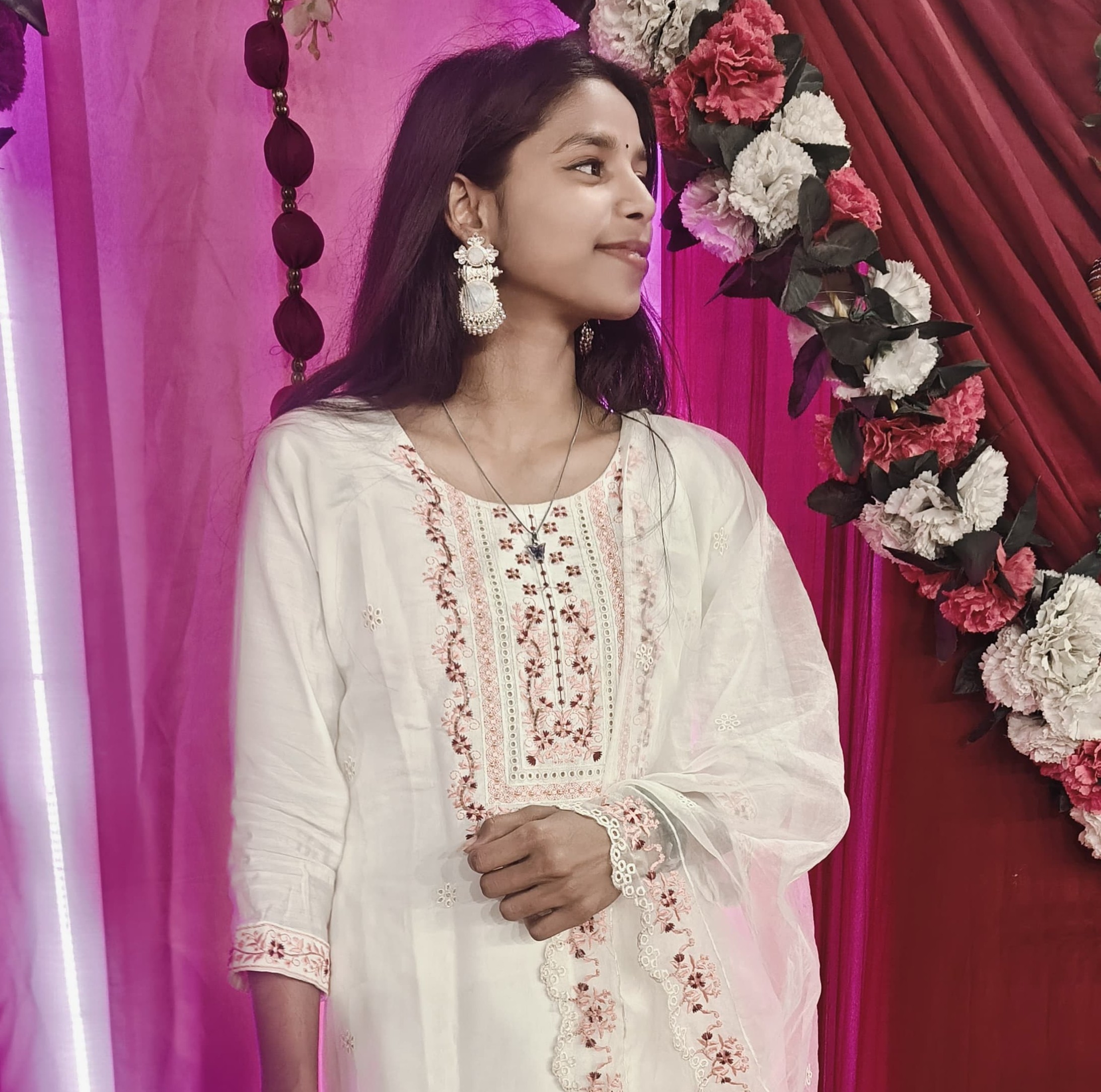 Avya
